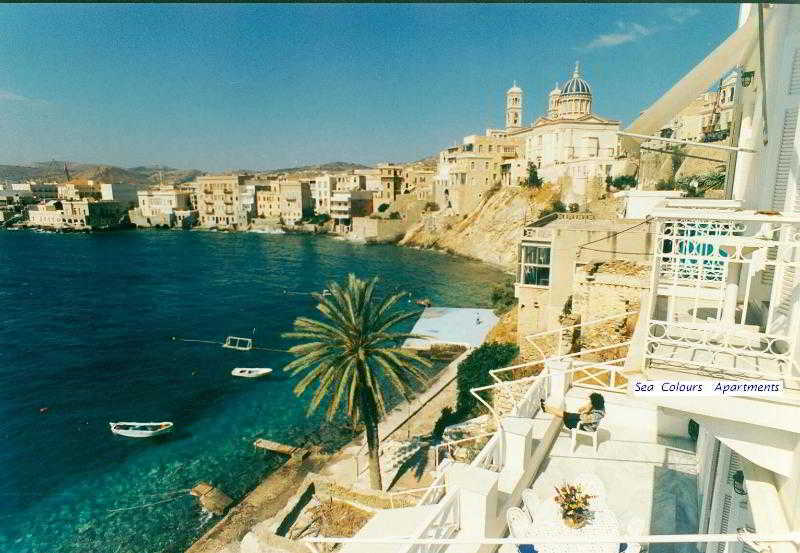 ארמופוליס Sea Colours Rooms & Apartments מראה חיצוני תמונה